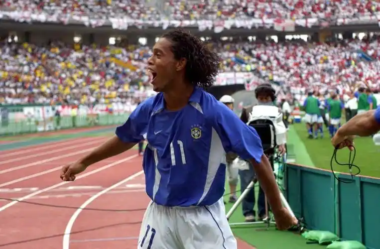 年齡限制背 年齡限制背