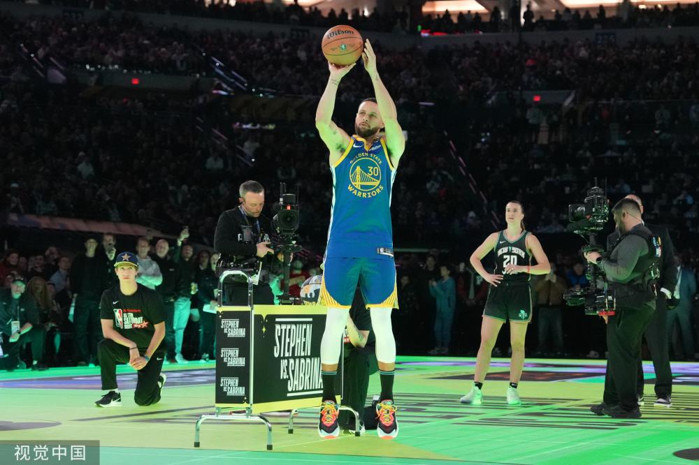 伊布始终以 伊布始终以