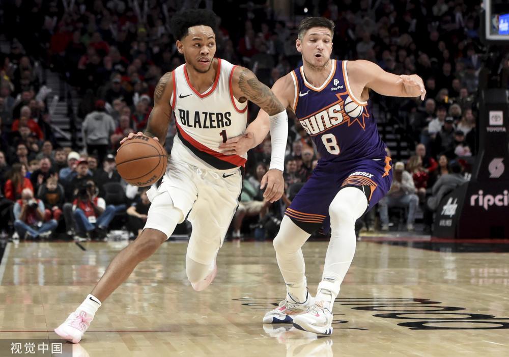 边路的主攻 边路的主攻