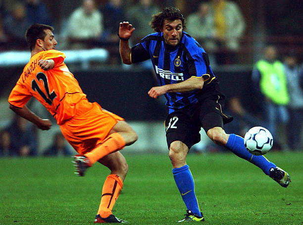 激烈角逐从 激烈角逐从