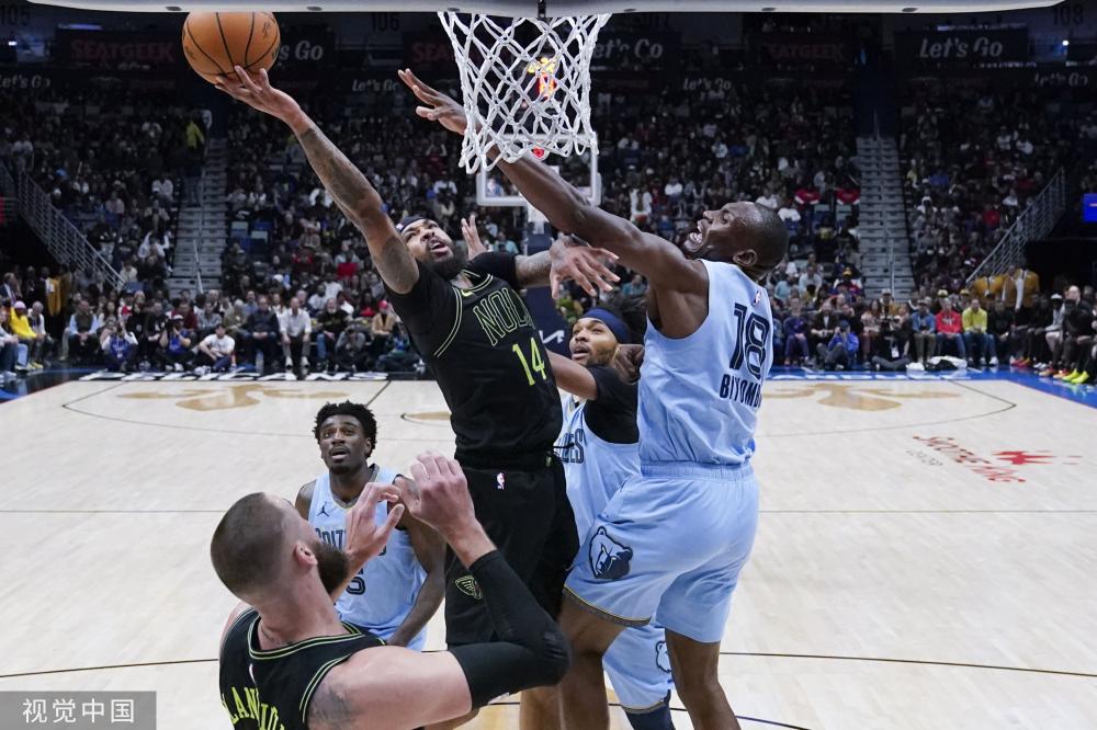 中脱颖而出 中脱颖而出